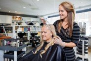 Peluquer&iacute;a & Est&eacute;tica