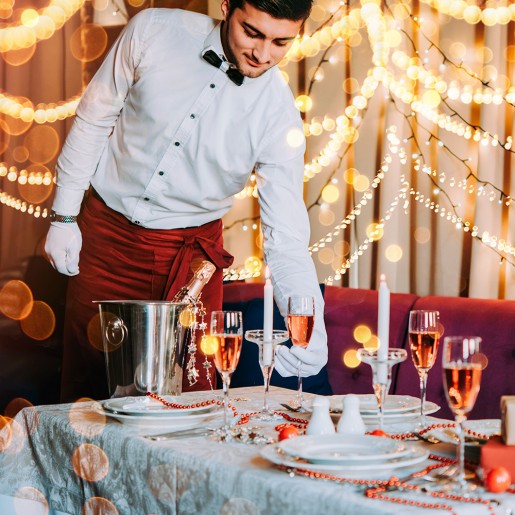 C&oacute;mo adecuar el vestuario laboral de peluquer&iacute;a i hosteleria a la Navidad
