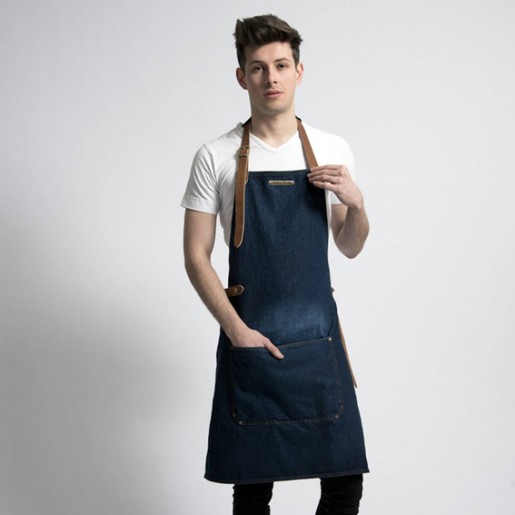 El denim es un tejido que aporta comodidad y dise&ntilde;o a los uniformes laborales, sobre todo en el sector de la hosteler&iacute;a